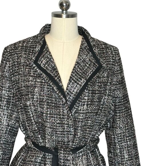 Banana Republic Navy Plaid Raw Cut Tweed Wrap Jacket | M - Picture 4 of 10